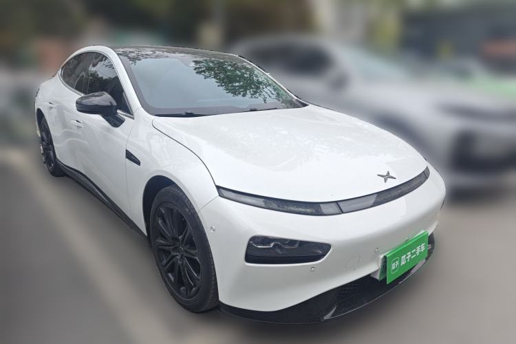 Used XPeng P7 2020 670E Front Right 45 Deg