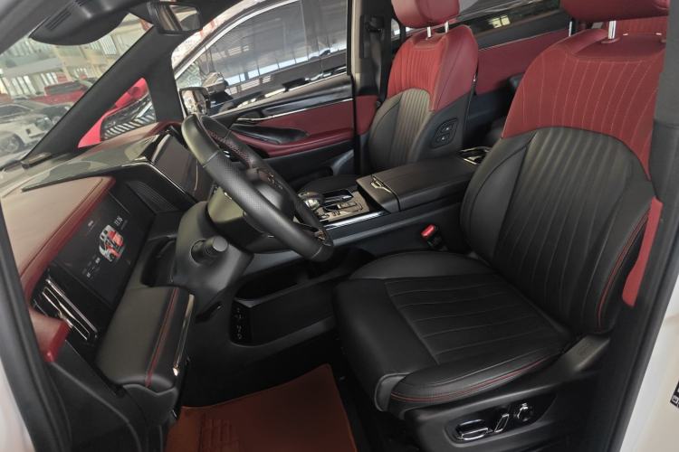 Used GAC Trumpchi M8 2023 Zongshi Series Dual-Motor Supreme Edition
