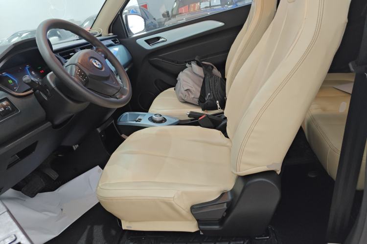 Used Brilliance Xinri i03A 2022 Online Ride-Hailing Custom Edition
