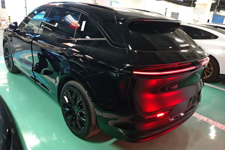 Used Zeekr 7X 2025 75 kWh Rear-Wheel Drive Intelligent Driving Version
