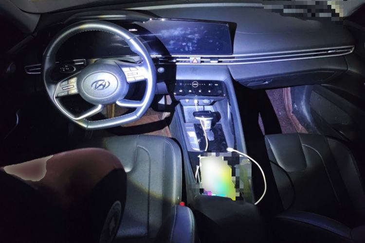 Used Hyundai Elantra 2022 1.5L CVT LUX Prestige Edition
