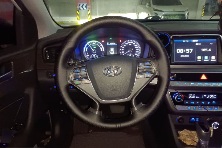 Used Hyundai Sonata Plug-in Hybrid 2018 2.0 PHS Smart Connect Version China V Standard Steering Wheel