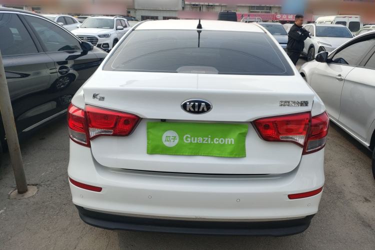 Used Kia K2 2015 Sedan 1.4L MT GLS
