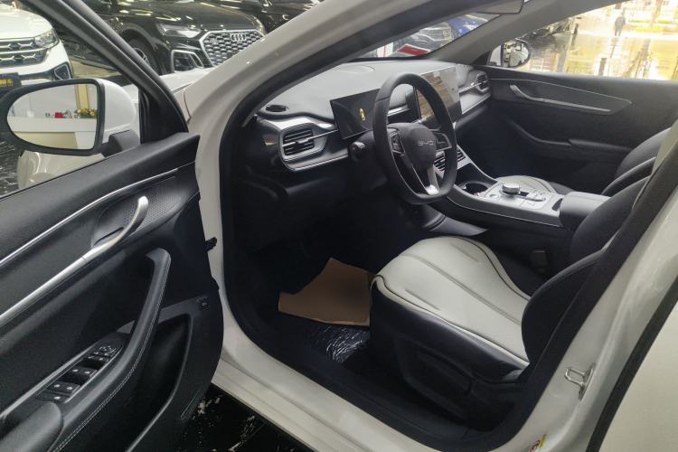 Used BYD Destroyer 05 2024 Honor Edition DM-i 120KM Luxury Model
