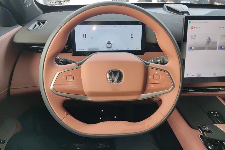 Used Changan UNI-Z New Energy 2024 Blue Whale Smart Electric iDD 125km Beyond Edition
