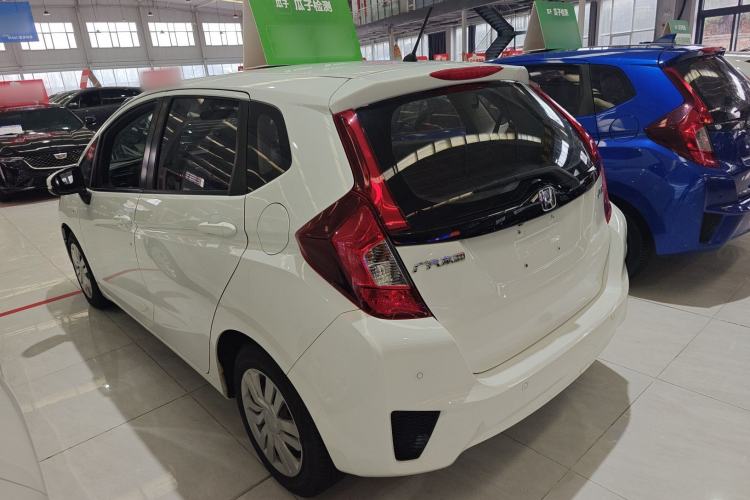 Used Honda Fit 2016 1.5L LXS CVT Comfort Sunroof Version Rear Left 45 Deg
