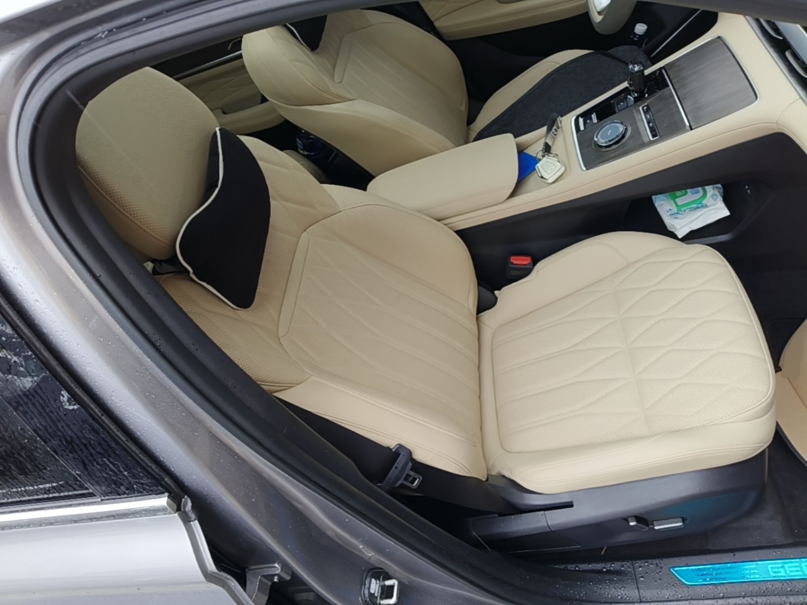 Geely Auto Monjaro L 2025 Dongfang Yao 2.0TD Automatic Lanxing Edition — снимка 19