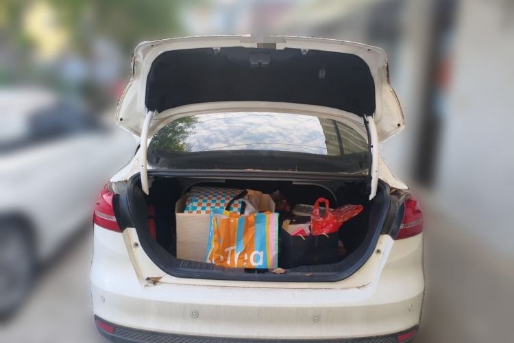 Used Ford Focus 2017 Sedan 1.6L Automatic Fashion Edition Smart Drive Version
