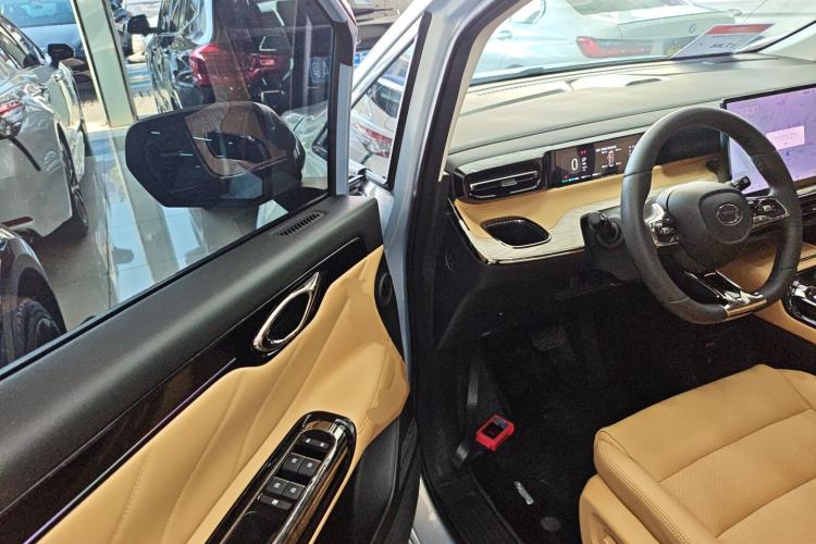 Used GAC Trumpchi E8 New Energy 2024 150km MAX+ Driver Seat