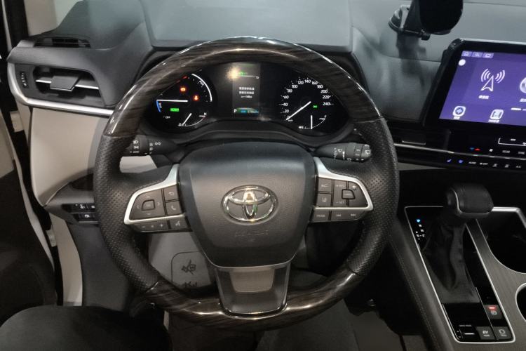 Used Toyota SIENNA 2023 2.5L Hybrid Comfort Edition Steering Wheel