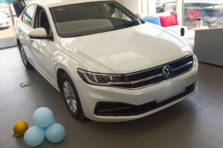 Used Volkswagen Bora 2021 1.5L Automatic Fashionable Smart Connectivity Version Front Right 45 Deg