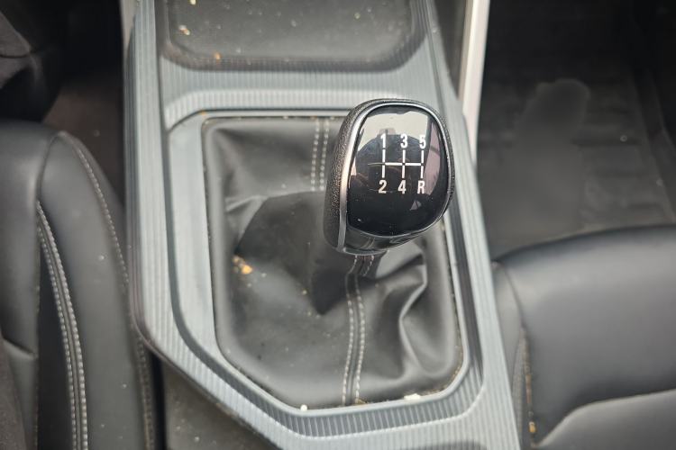 Used Geely Auto Emgrand 2025 4th Generation 1.5L Manual – Dragon Edition