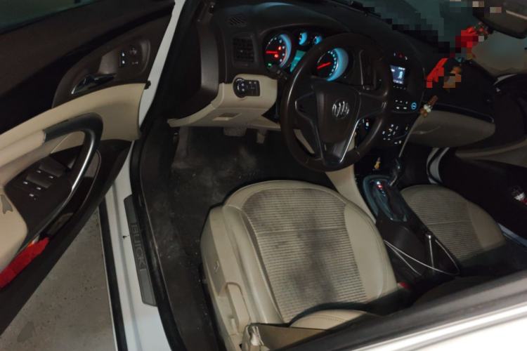 Used Buick Regal 2015 2.0L Leading Fashion Edition Driver Seat