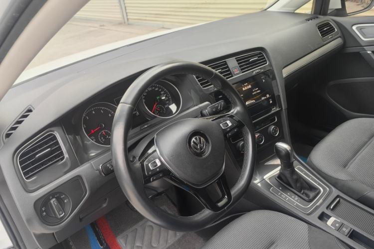 Used Volkswagen Golf 2020 280TSI DSG Comfort Version
