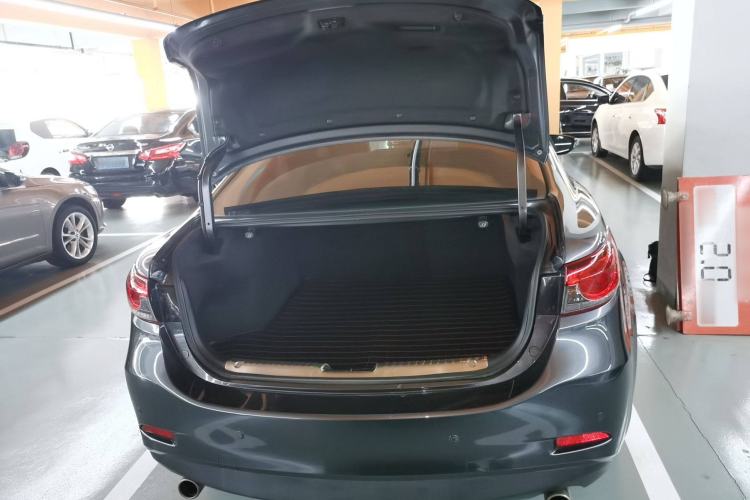 Used Mazda Atenza 2014 2.5L Blue Sky Prestige Edition
