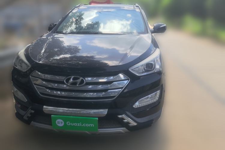 Used Hyundai Santa Fe 2013 2.4L Automatic Two-Wheel Drive Smart Version
