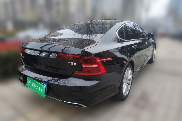 Used Volvo S90 2020 T5 Zhiyi Luxury Edition Rear Right 45 Deg
