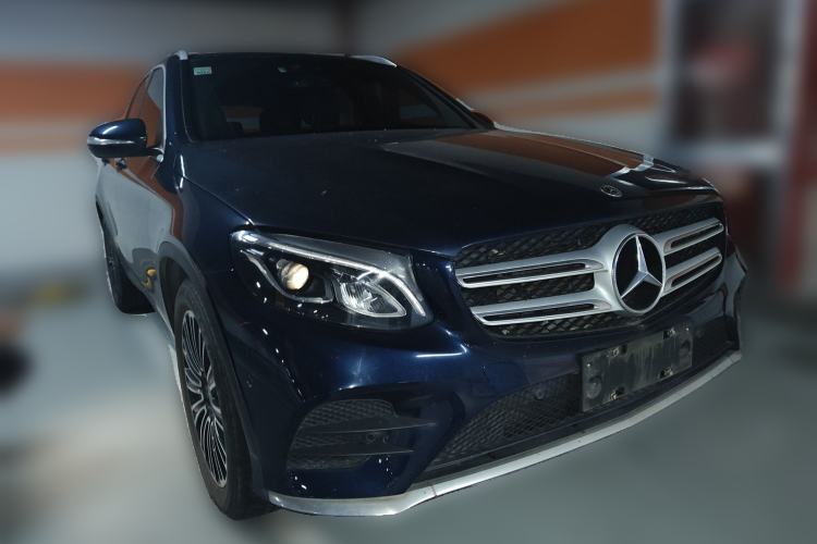 Used Mercedes-Benz GLC 2018 Facelifted GLC 260 4MATIC Dynamic Edition Front Right 45 Deg