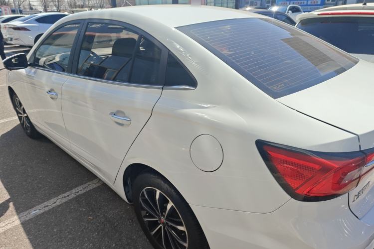 Used Roewe i5 2020 1.5L Automatic 4G Connect Luxury Flagship Edition