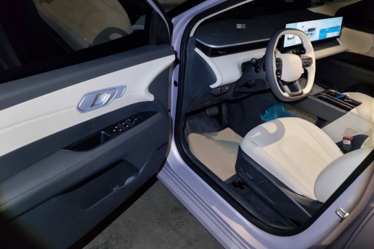 Used Hyundai ELEXIO 2025 Model Two-Wheel-Drive SMART Edition 64.2kWh