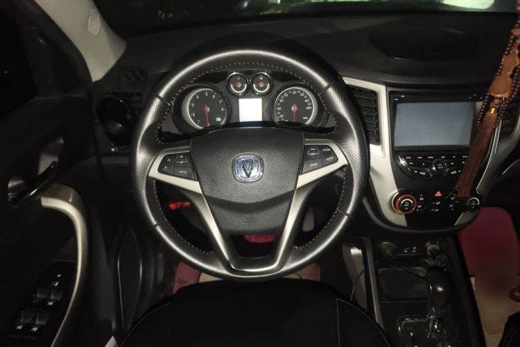 Used CHANGAN CS35 2012 1.6L Automatic Luxury Version China IV Standard