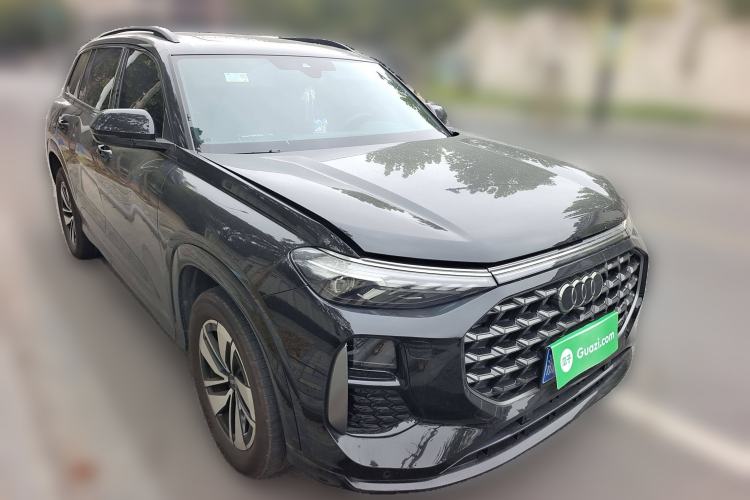 Used Audi Q6 2024 40 TFSI quattro Guanyun Edition Flying Rider Package 6-seater Front Right 45 Deg