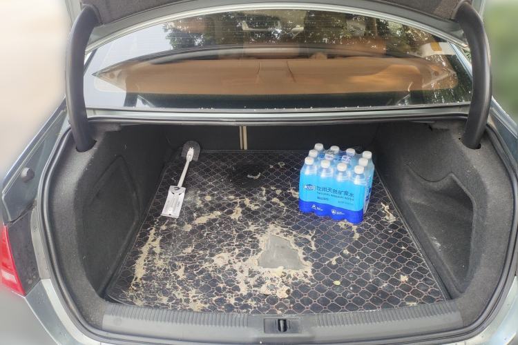 Used Audi A4L 2012 2.0 TFSI Automatic Technology Model Trunk