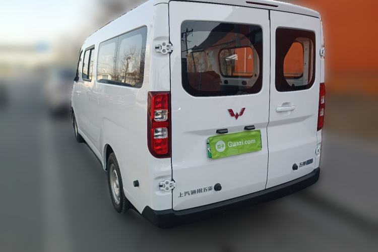 Used Wuling Yangguang 2025 Model 400km Bus Edition—Comfort Edition
