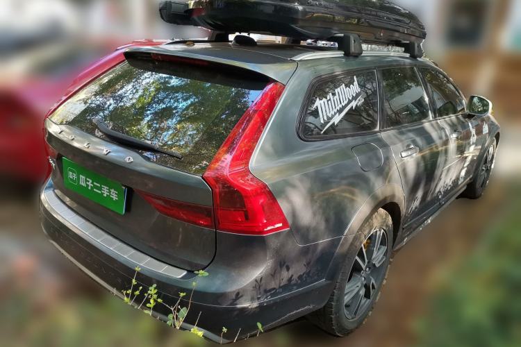 Used Volvo V90 2017 Cross Country T5 AWD Smart Range Edition