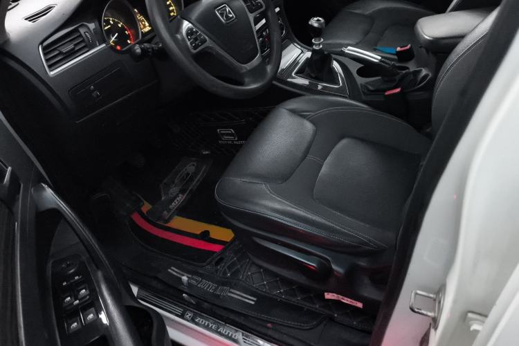 Used Zotye T600 2014 1.5T Manual Luxury Model Driver Seat