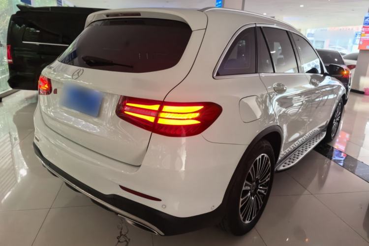 Used Mercedes-Benz GLC 2018 GLC 260 4MATIC Dynamic Edition Exterior 5