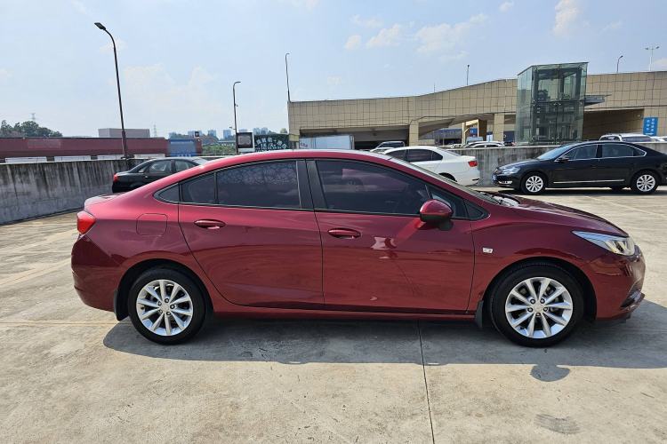 Used Chevrolet Cruze 2017 1.5L Automatic Pioneer Sunroof Edition