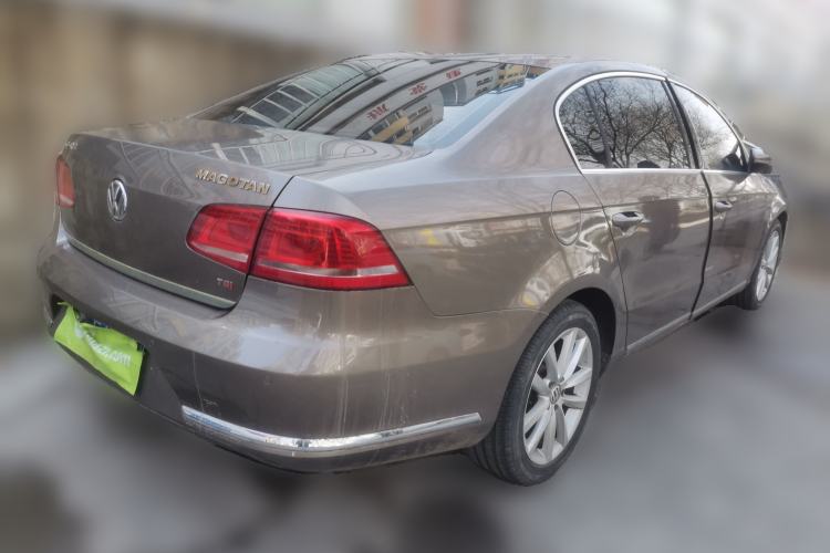 Used Volkswagen Magotan 2012 1.8TSI Prestige Model Rear Right 45 Deg