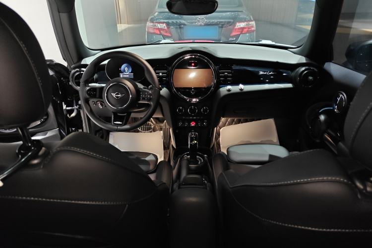 Used MINI 2022 Updated 1.5T COOPER Classic Edition