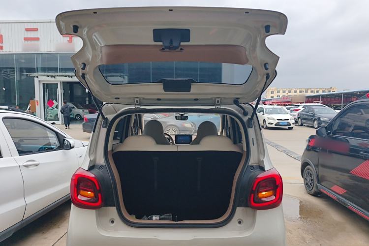 Used Wuling Hongguang MINIEV 2025 Four-Door Version Premium Edition Trunk