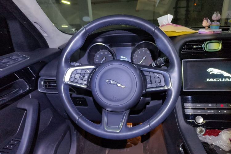 Used Jaguar F-PACE 2019 2.0T Four-Wheel Drive Urban Luxury Edition