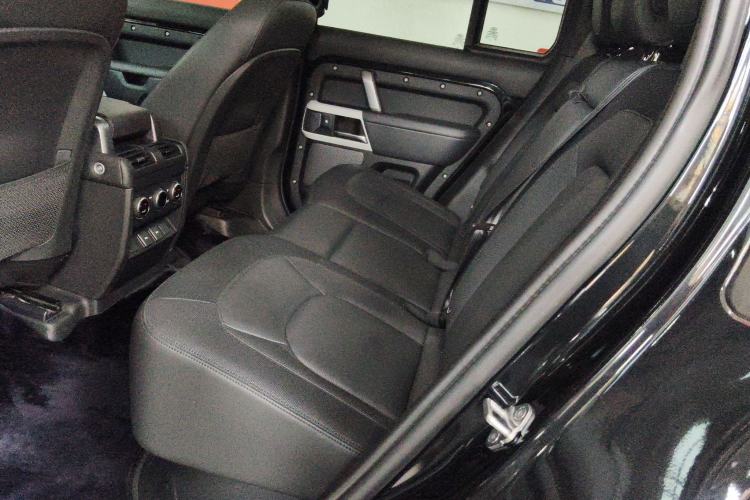 Used Land Rover Defender 2023 Facelift 110 3.0T P400 X-DYNAMIC HSE