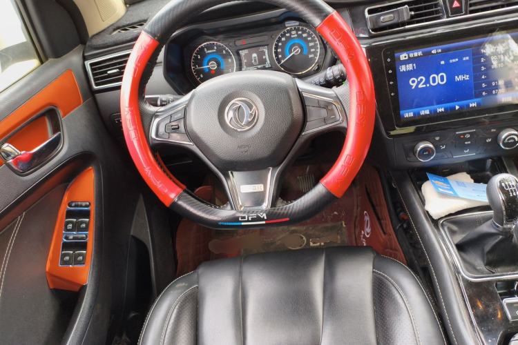 Used Dongfeng Fengon 580 2017 1.5T Manual Luxury Model Steering Wheel