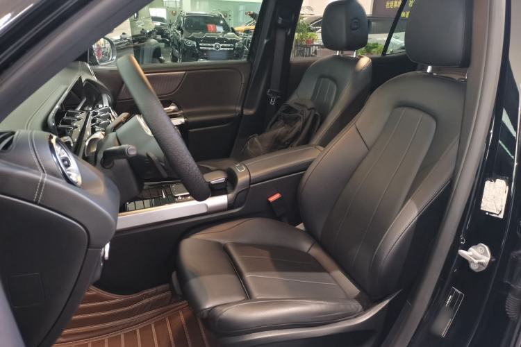 Used Mercedes-Benz GLB 2022 Updated GLB 200 Fashion Edition Left Front Seat