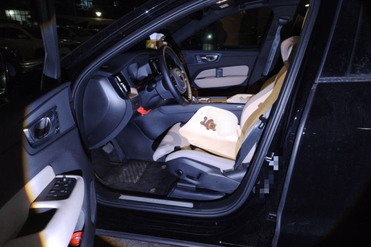 Used Volvo XC60 2026 B5 4x4 Smart Luxury Edition
