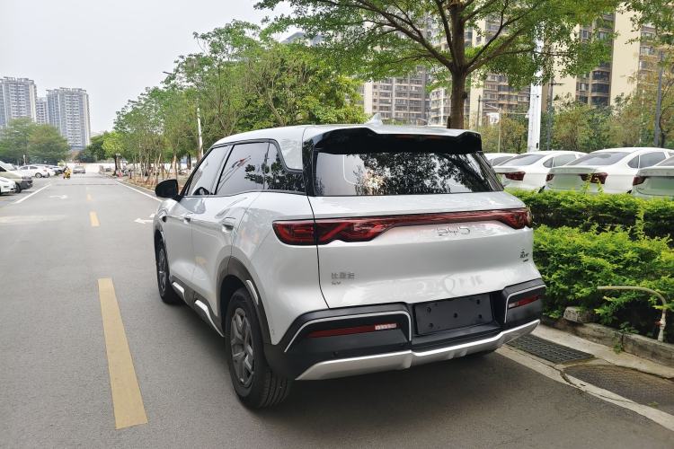 Used BYD Yuan UP 2025 Intelligent Driving Version 401 KM Dynamic Edition Exterior 6