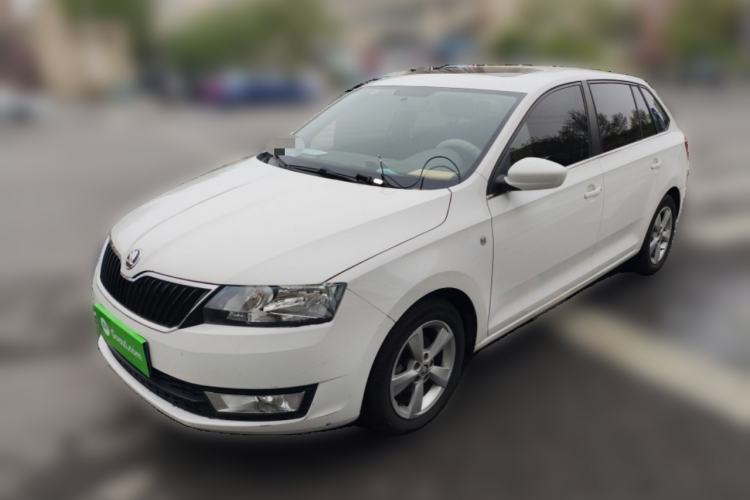 Used Skoda Rapid Spaceback 2016 Revised 1.6L Automatic Chuanxing Version