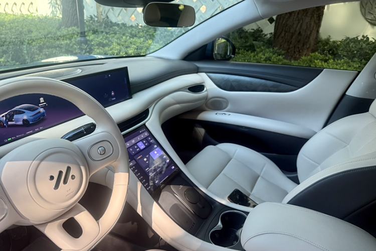 Used IM L6 2024 Max Extended-Range Version
