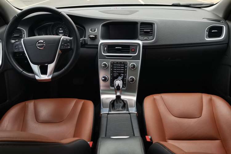 Used Volvo S60 2018 S60L T3 Smart Progress Edition
