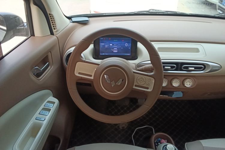 Used Wuling Hongguang MINIEV 2025 Four-Door Version Advanced Edition
