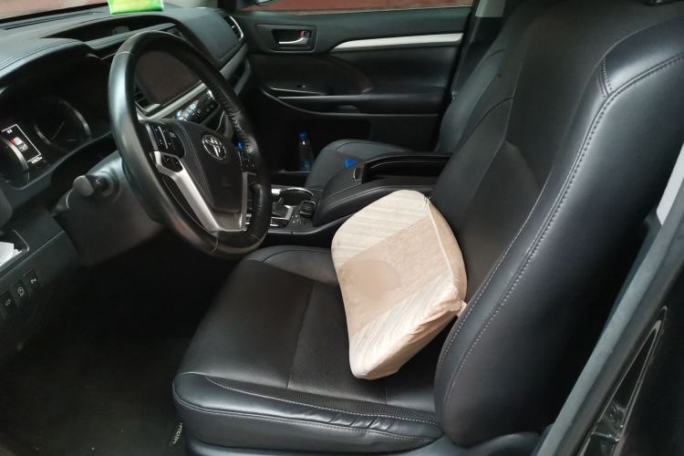 Used Toyota Highlander 2018 2.0T Four-Wheel Drive Prestige Version 7 Seats China V Emission Standard