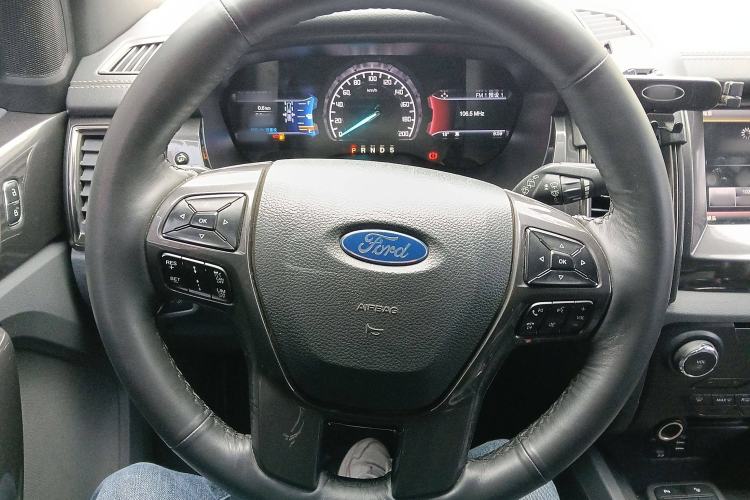 Used Ford Everest 2016 2.0T Gasoline Automatic 4x4 Flagship Edition
