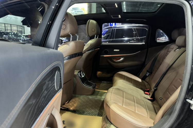 Used Mercedes-Benz E-Class 2022 Revised Version E 300 L Sporty and Stylish Edition