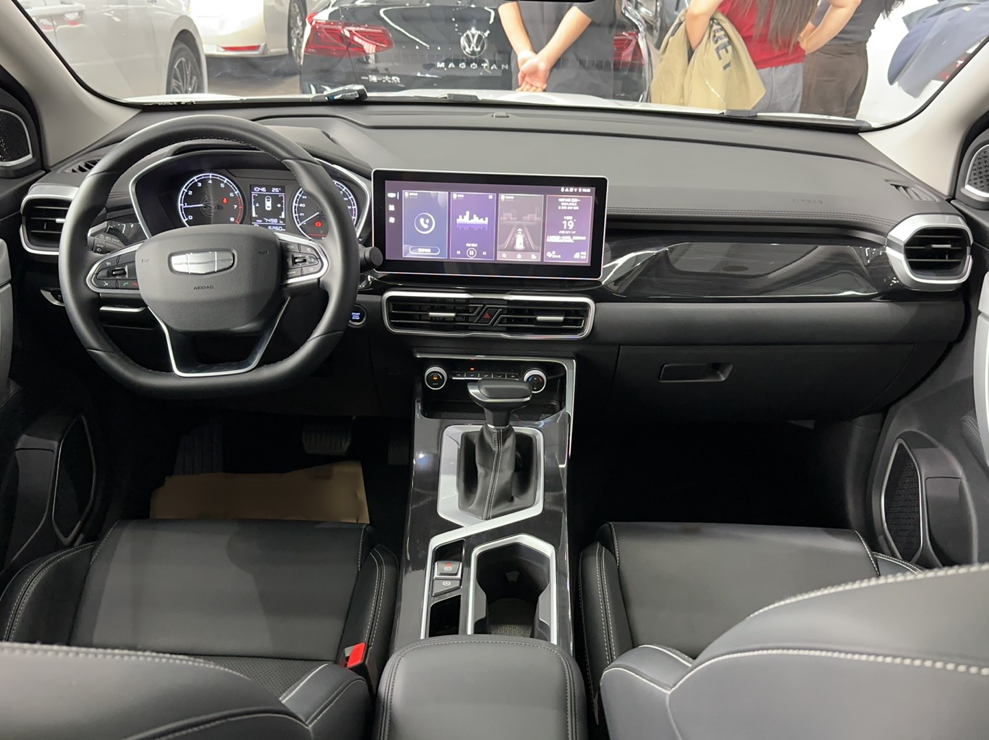 Geely Auto Coolray 2025 Model 1.5L CVT Superpower Edition MAX — снимка 19