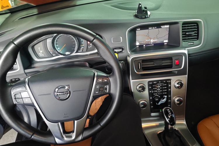 Used Volvo S60 2019 S60L T5 Smart Range Edition